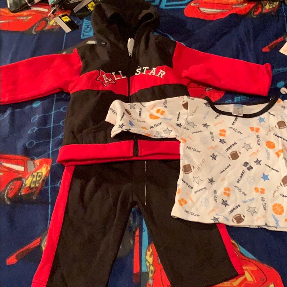 Three-piece jogging suit